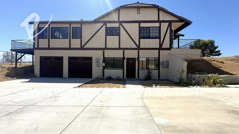 4 bed, 3.0 bath, 2939 sqft, $2,800 — Photo 2