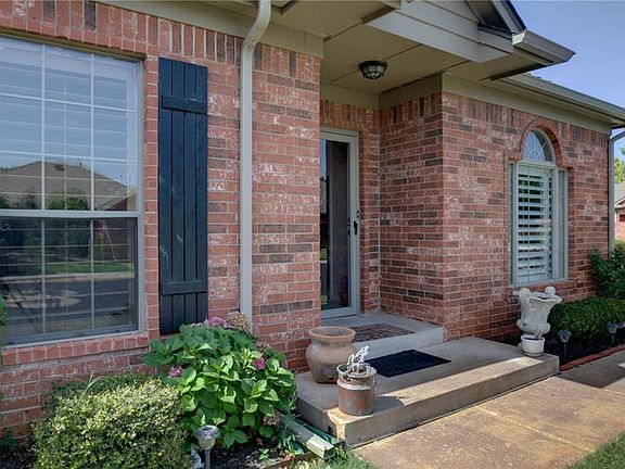 HOA maintains the sprinkler system AND provides the water! They also mow the yard, and paint exterio