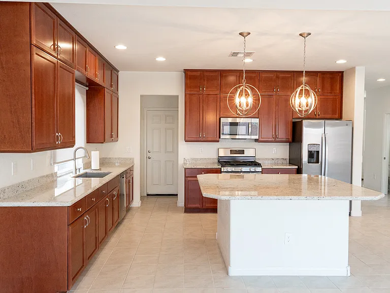 6051 Dana Estates Way — Photo 8