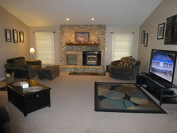3rd image of 7624 Peshewa Dr