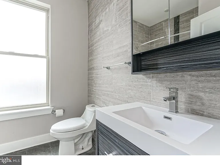 2162 E Norris St #203 — Photo 6