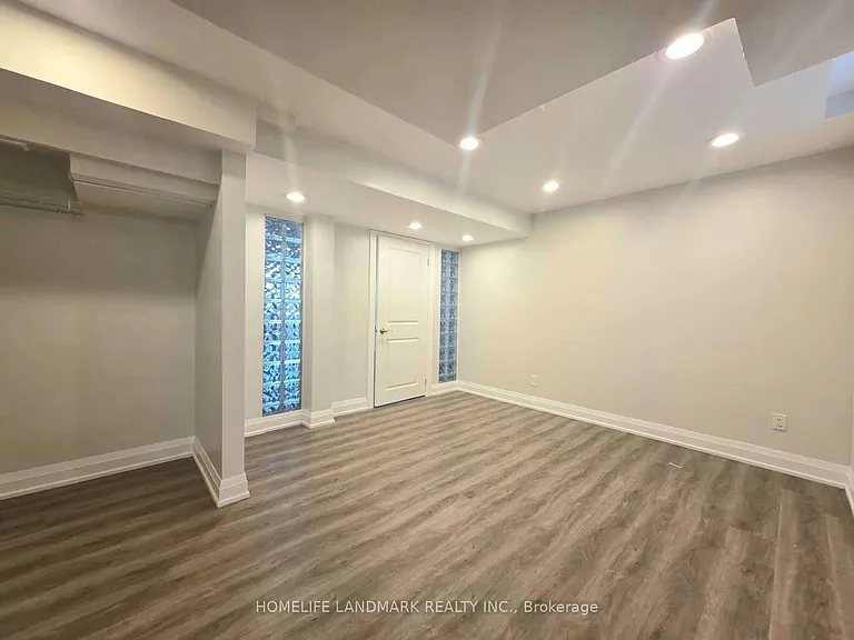 6 Fernwood Ct #A — Photo 9