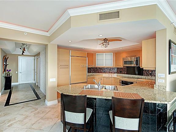 5th image of 322 Karen Ave Unit 4308