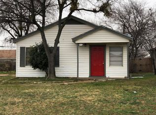 8032 W Elizabeth Ln, Fort Worth, TX 76116