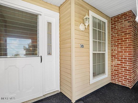 3rd image of 30 Harrow Place