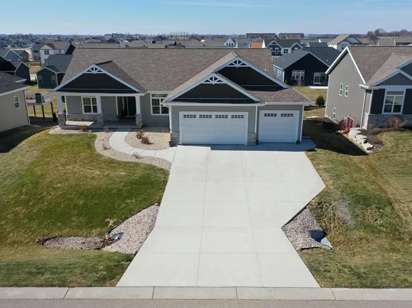 6677 Royal View Dr, Deforest, WI 53532