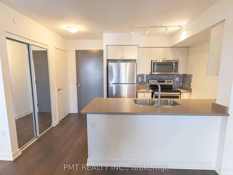 1346 Danforth Rd #1302 — Photo 2