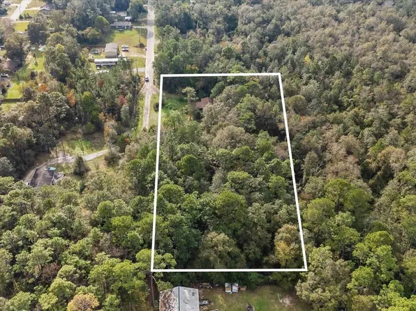 802 Benjulyn Rd, Cantonment, FL 32533