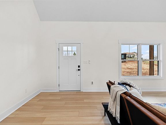 2nd image of 831 Liberty St