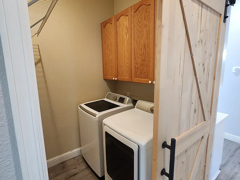 9193 Rizes Way — Photo 10