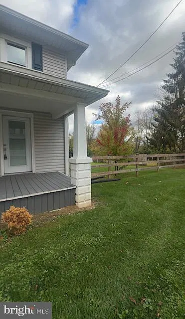 4 bed, 2.0 bath, 1248 sqft, $2,300 — Photo 3