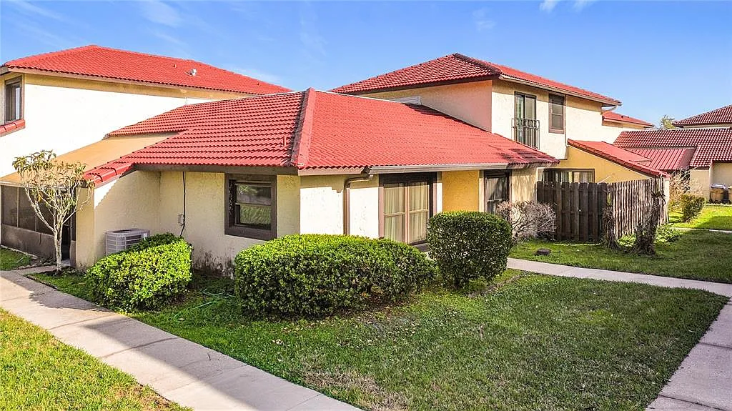 2 bed, 2.0 bath, 1038 sqft, $1,500 — Photo 3