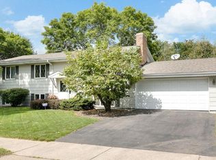 2321 Beam Ave E, Maplewood, MN 55109