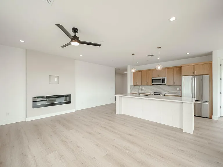 15006 N Ivory Dr #203 — Photo 4