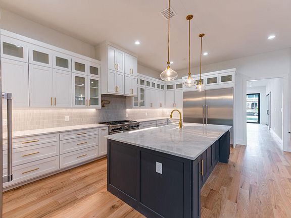 5th image of 4317 Normandy Ave