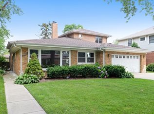 7409 Kilbourn Ave, Skokie, IL 60076