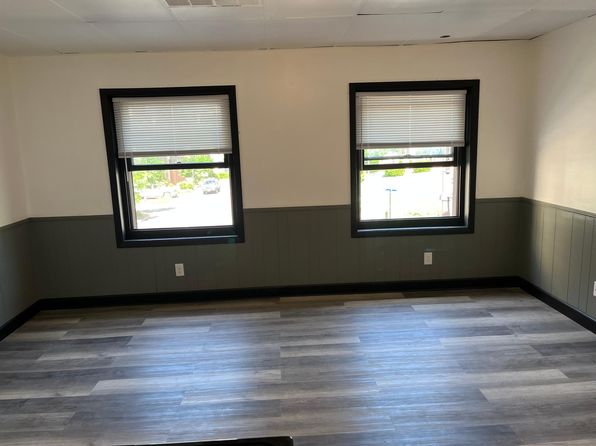 28 S Main St #8