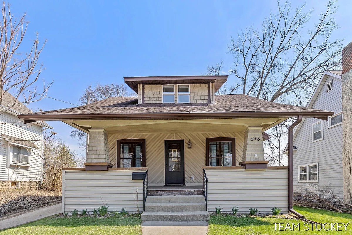 518 N State St photo 1