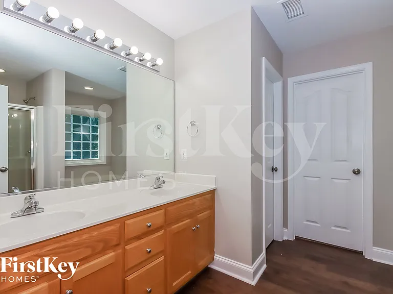 645 White Oaks Rd — Photo 11