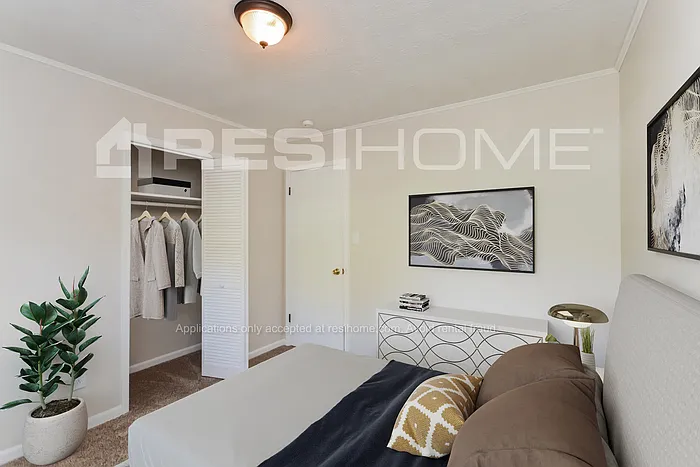 7432 Meadows Dr — Photo 11