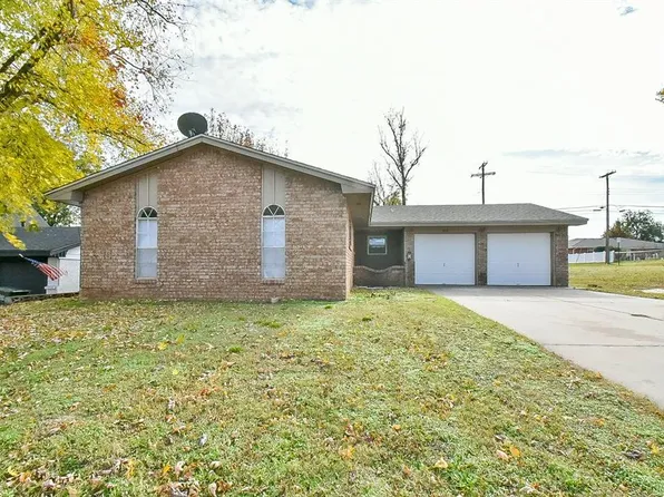 510 Kingston Pl, Yukon, OK 73099