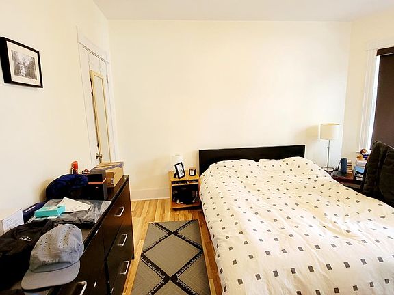 5th image of 10 Hardwick St #1