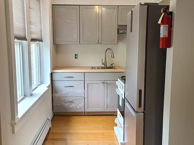 120 North Rd #14 — Photo 1