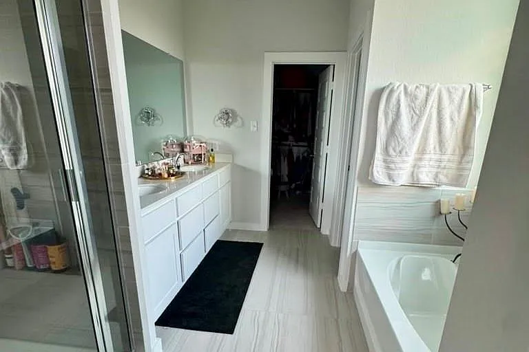 7511 Rainflower Field Dr — Photo 16