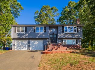 180 Woodmont Dr, East Hartford, CT 06118