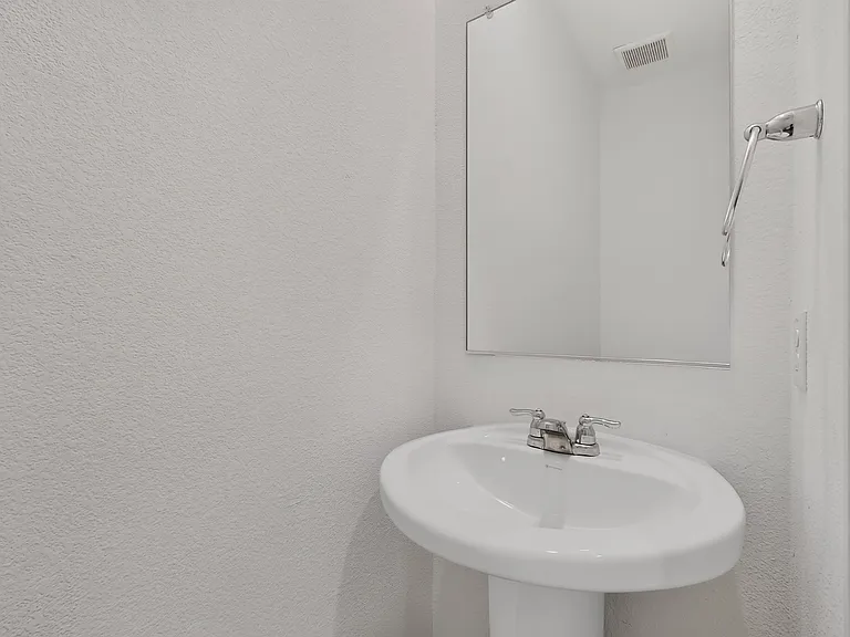 1129 Flameleaf Dr — Photo 23