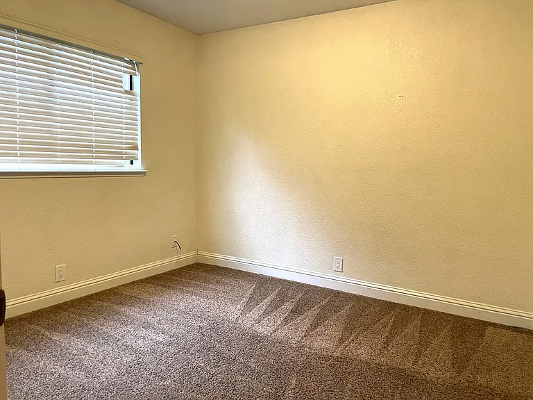 14611 Sun Forest Dr — Photo 12