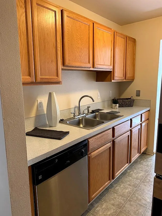 Millbrook Townhomes — Photo 2