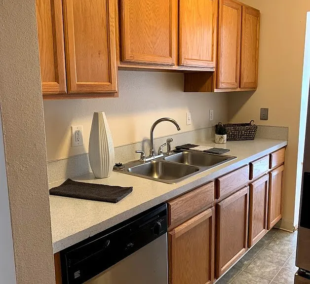 Millbrook Townhomes — Photo 41