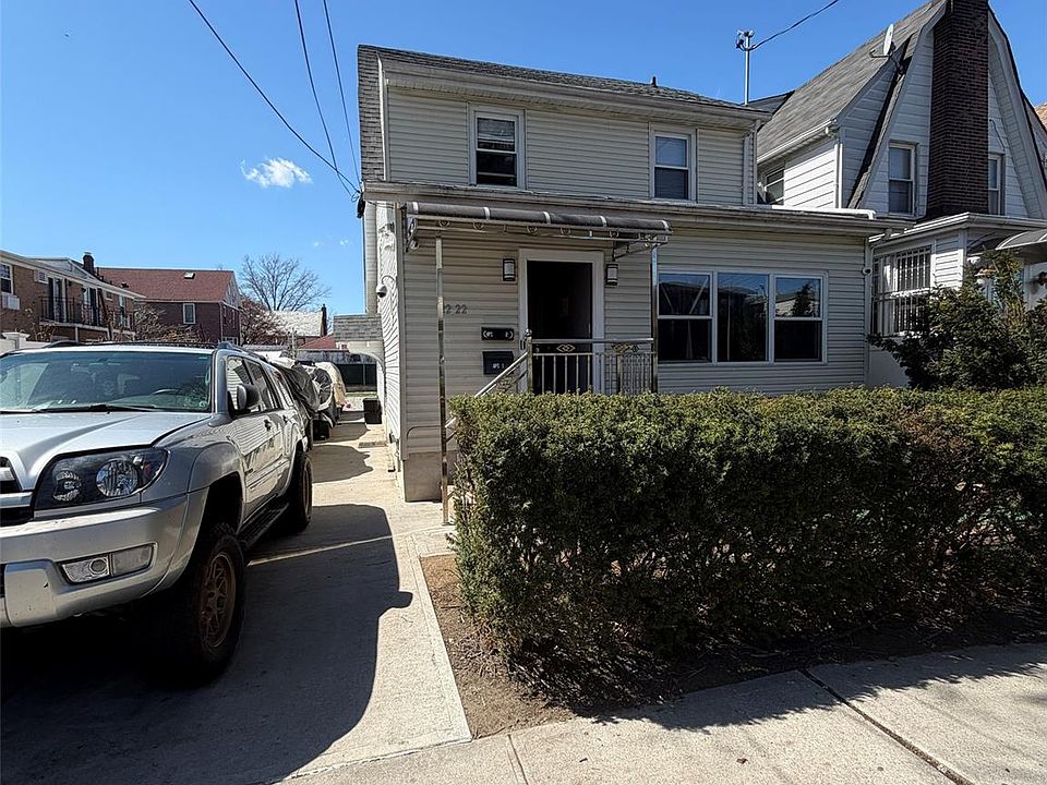 1st image of 2222 Lee Street
