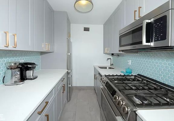 2nd image of 310 Lexington Ave APT 2B