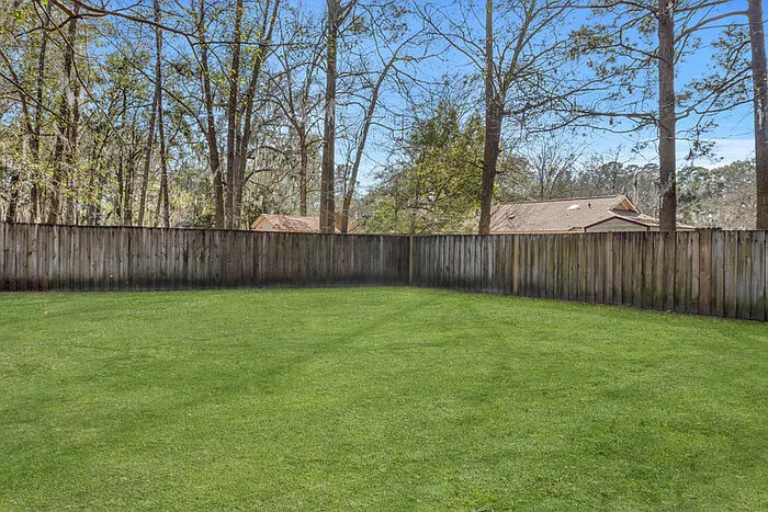 207 Whittington Dr — Photo 13