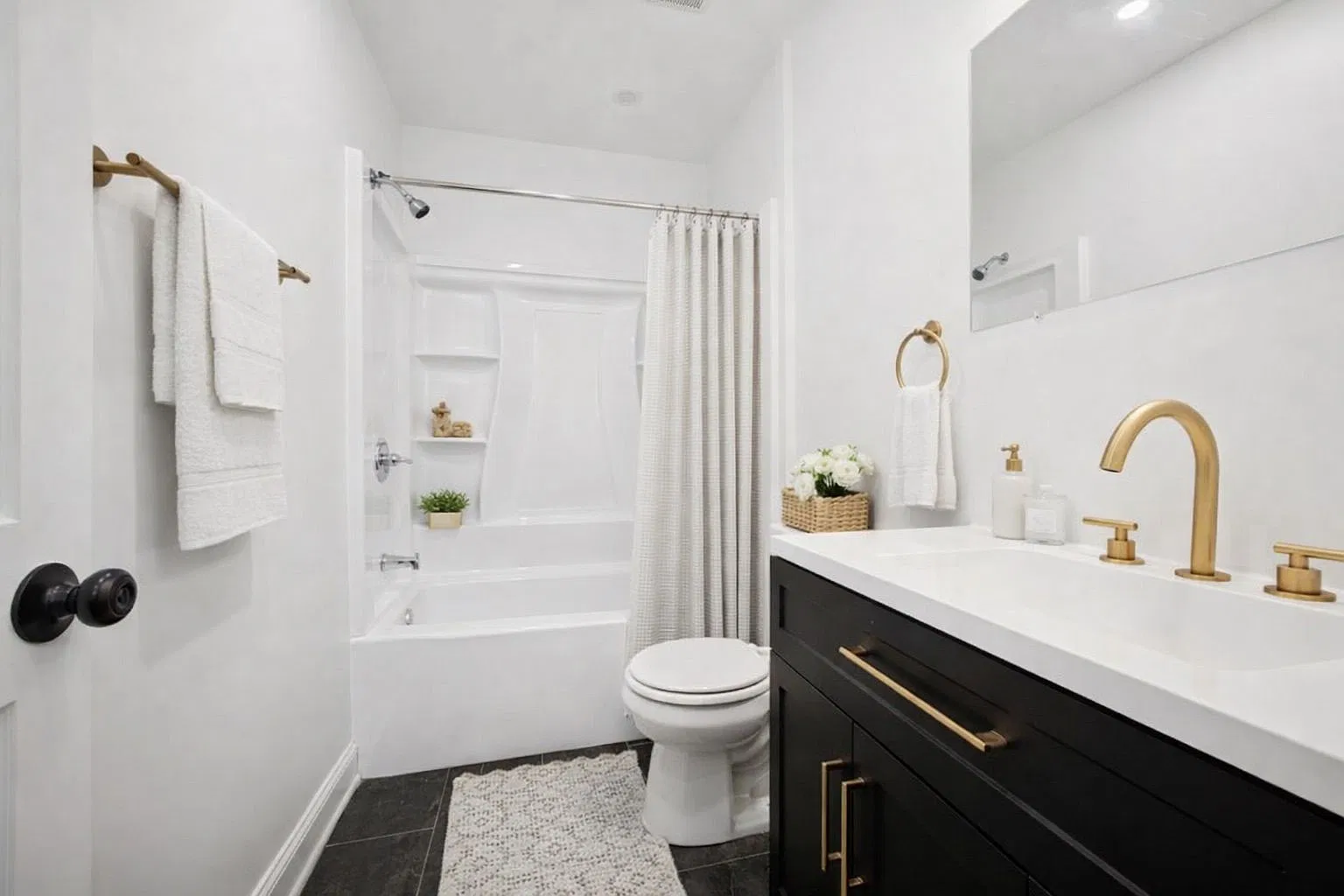 1 bed, 700 sqft, $1,199 — Photo 4