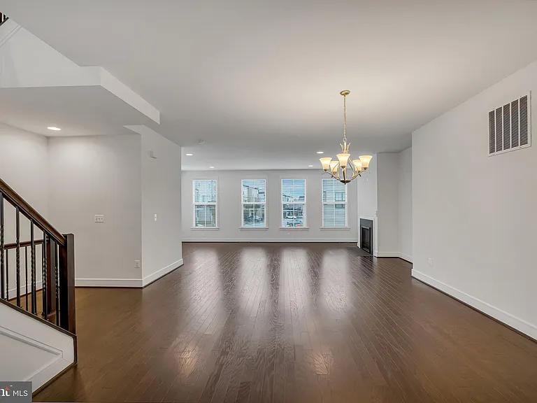 42281 Belgrave Gardens Ter — Photo 3
