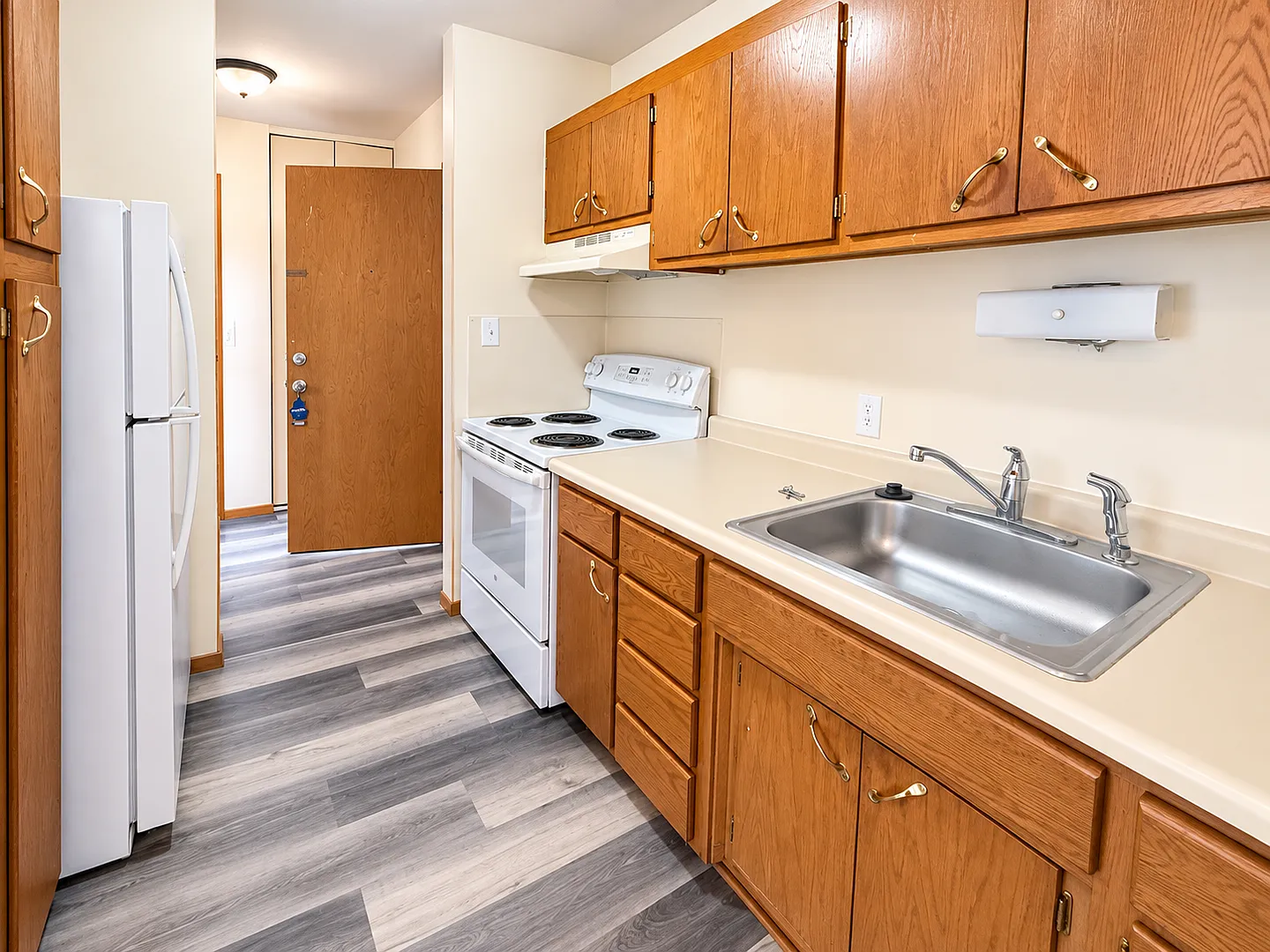 Executive House — Photo 3
