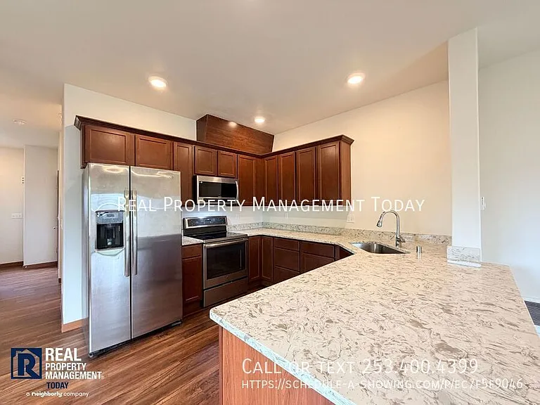 601 5th St SW #C — Photo 3