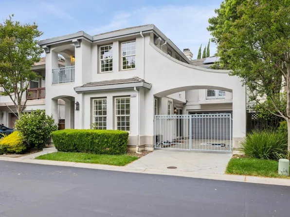529 Plum Blossom Ln, Campbell, CA 95008