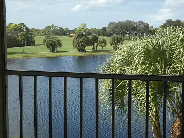 9300 Clubside Cir #1307 — Photo 20