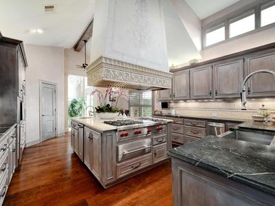 1421 Circle Ridge Dr, West Lake Hills, TX, 78746