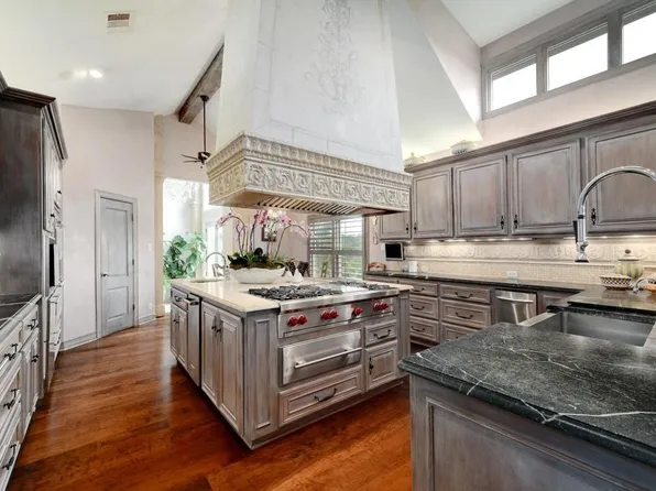 1421 Circle Ridge Dr, West Lake Hills, TX 78746