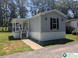 8220 Airport Rd E #22, Bath, PA 18014