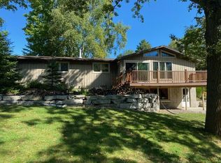 1114 Pine Cir, Mishicot, WI 54228