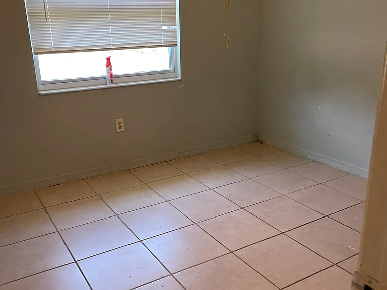 1681 Ann Dr — Photo 7