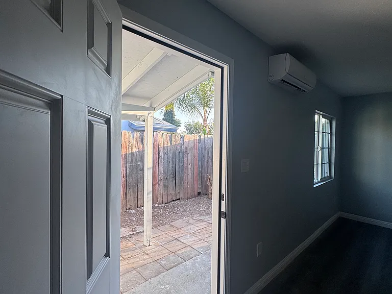 13260 Moreno Way #B — Photo 7