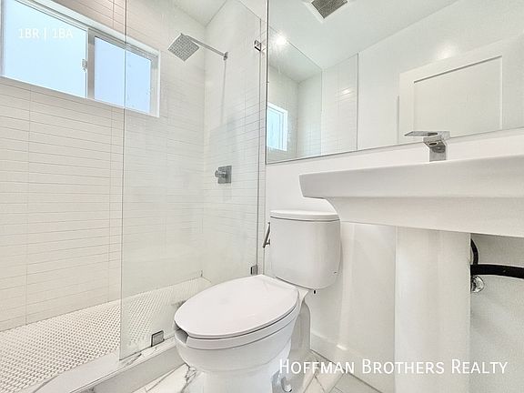 2nd image of 20445 Saticoy St APT 34