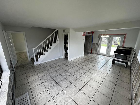 5th image of 5163 Marion Place
